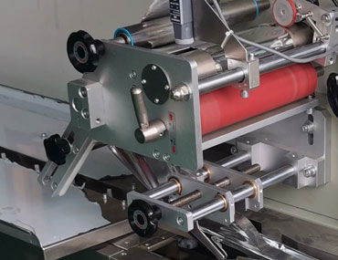 New Version Horizontal Flow Wrap Machine